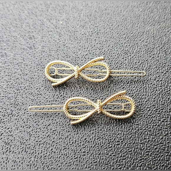 Pair of Gold-Toned Wire Bow Hair Clips BNIB - Picture 4 of 5